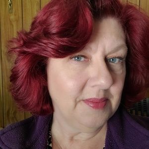 Meet your Posher, Michele